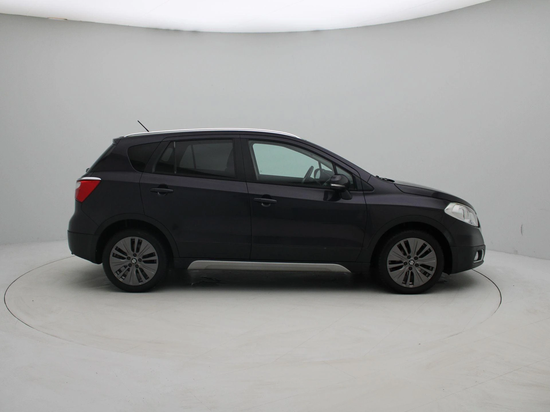Suzuki-S-Cross-image-6