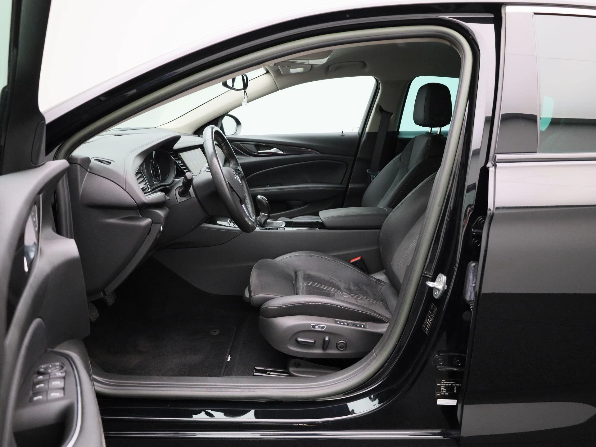 Opel-Insignia-image-8
