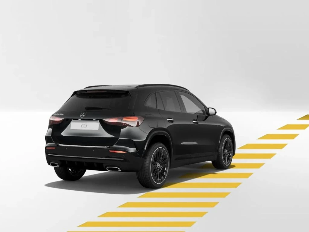 Mercedes-Benz-GLA 250 e-image-6