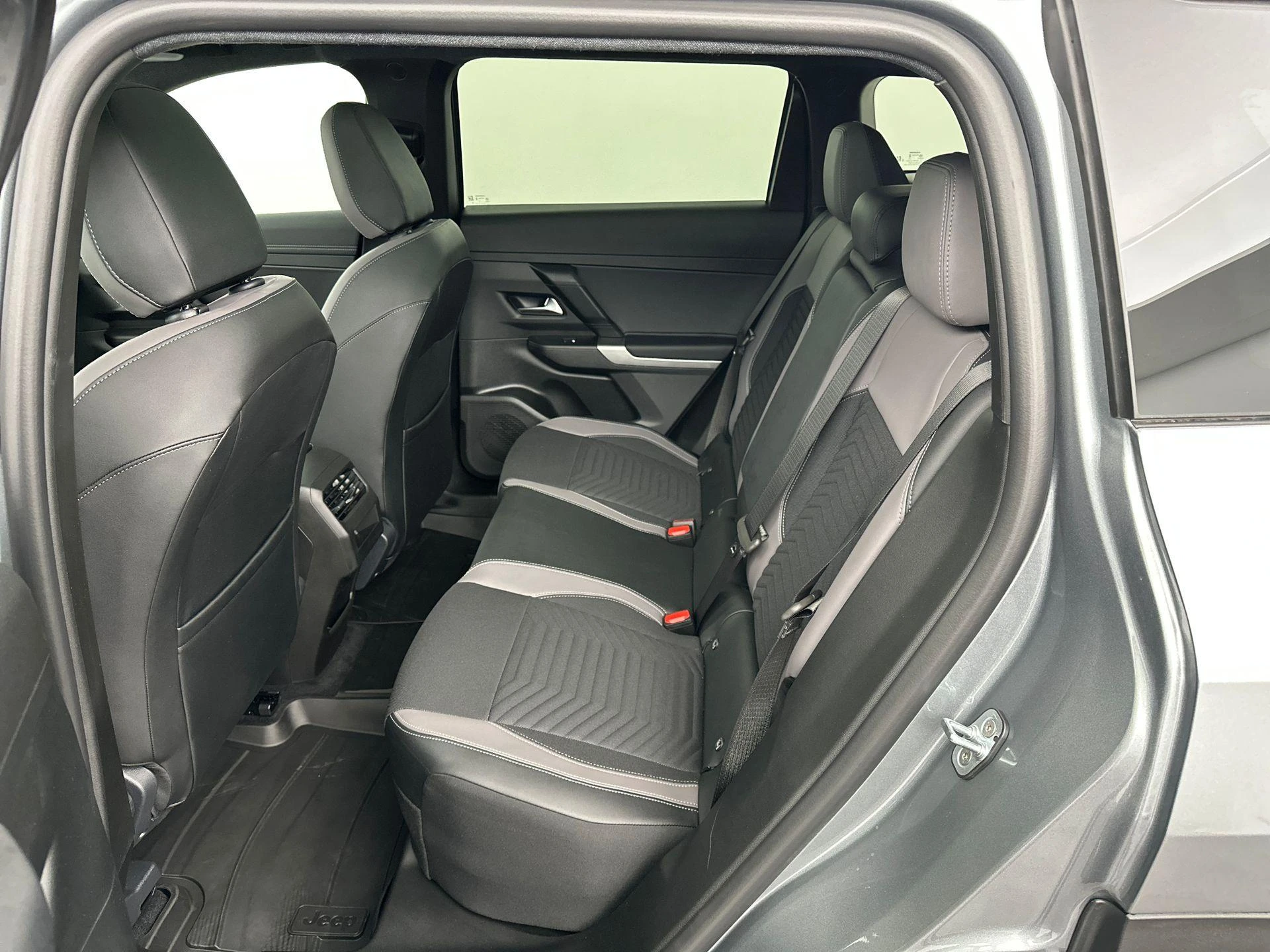 Jeep-Compass-image-23