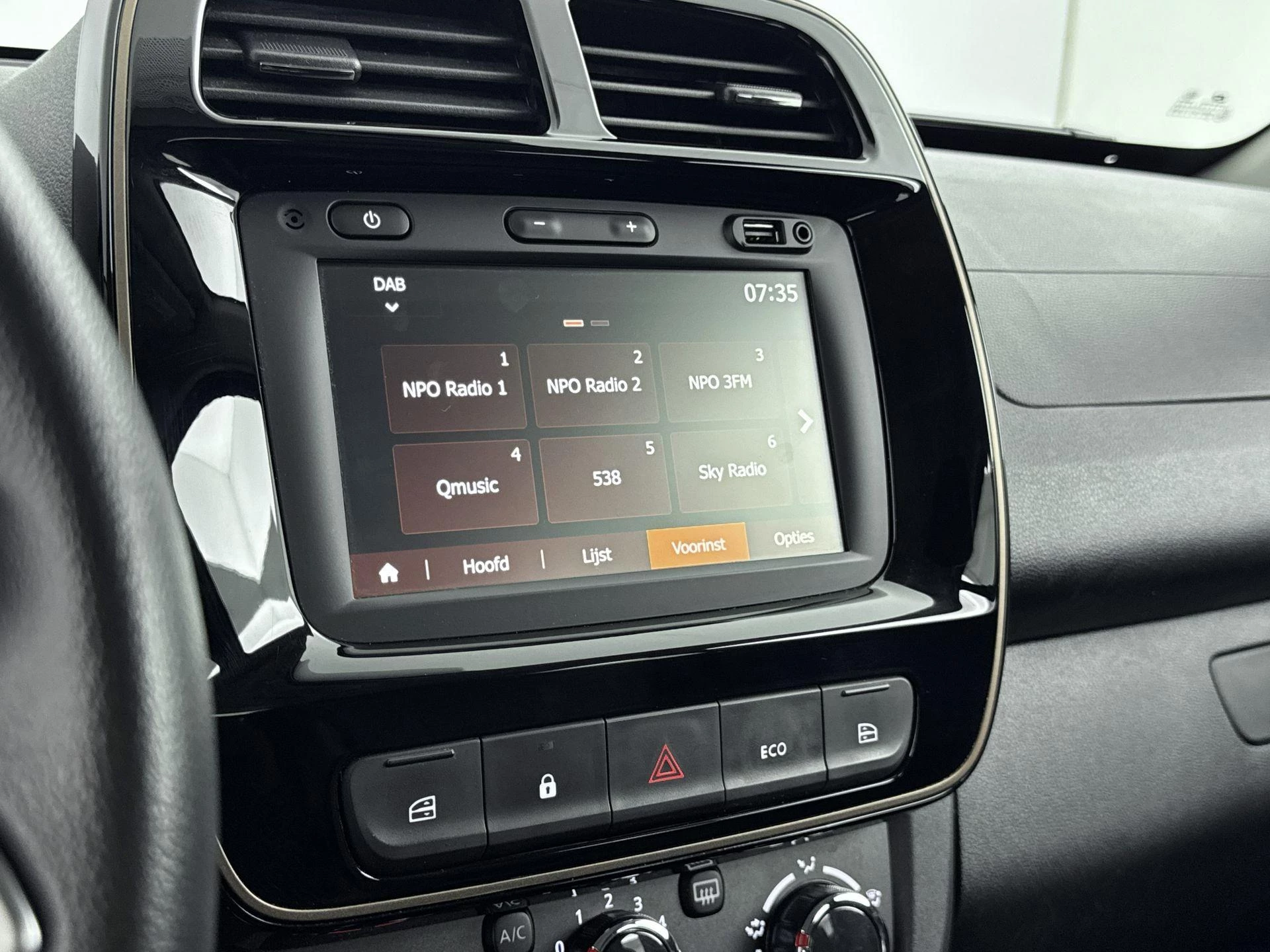 Dacia-Spring-image-10