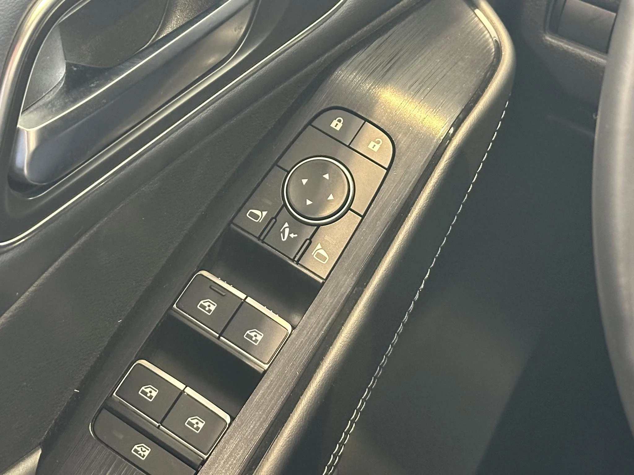 Nissan-QASHQAI-image-25