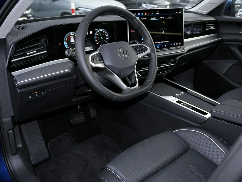 Volkswagen-Passat-image-6