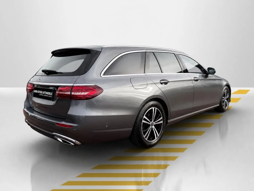 Mercedes-Benz-E-Klasse 220 d-image-14