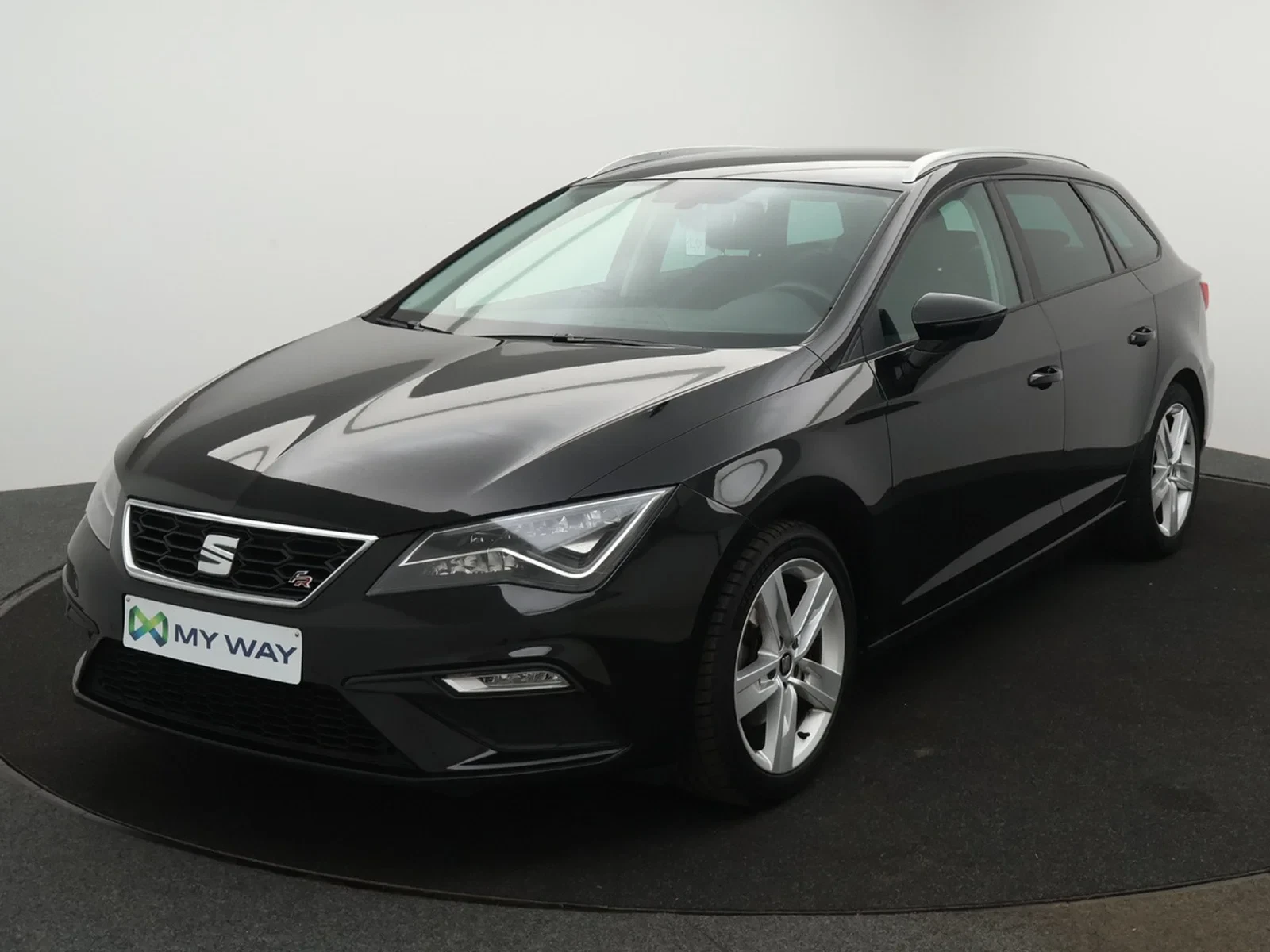 SEAT-Leon-image-0