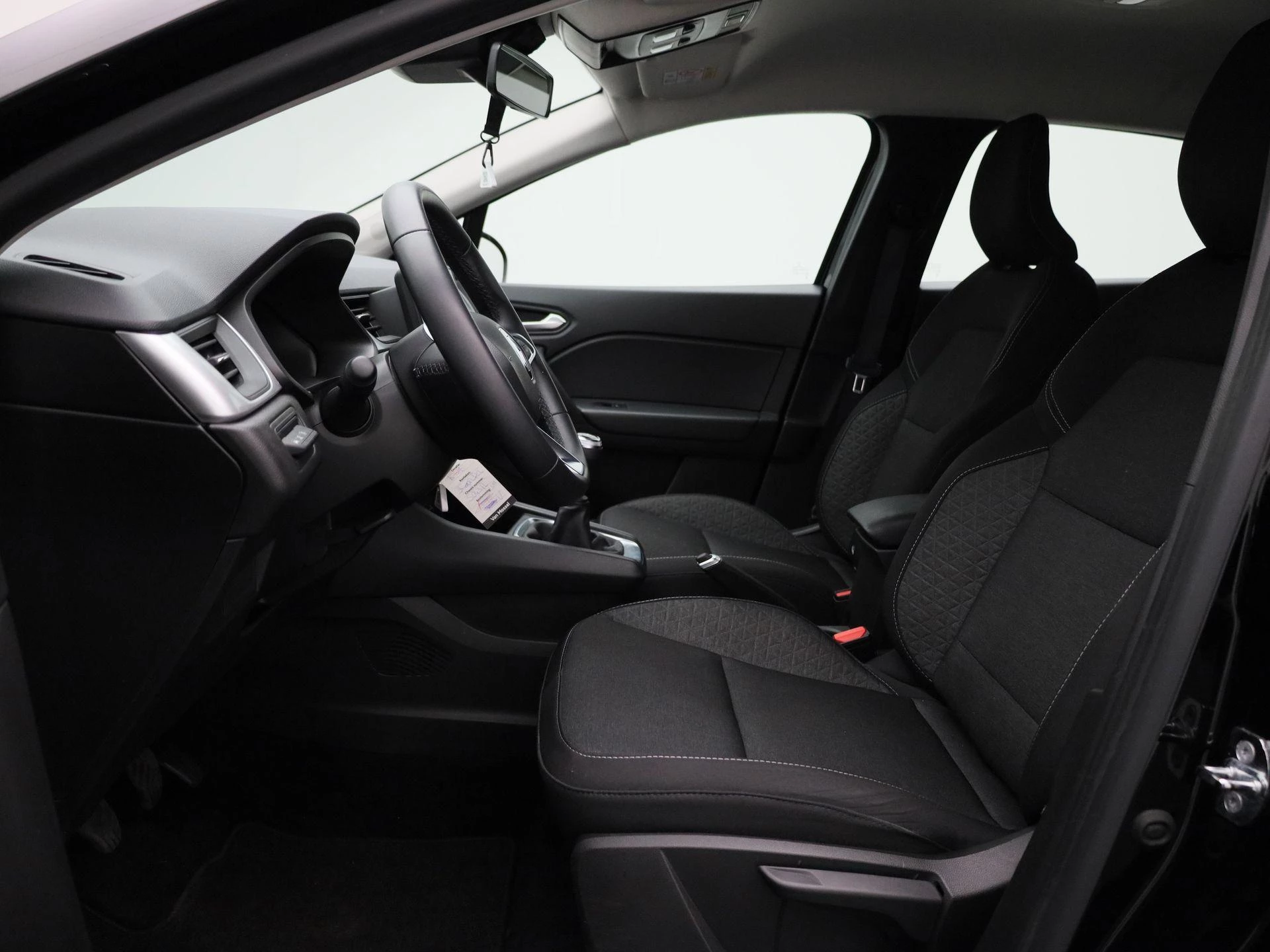 Renault-Captur-image-9