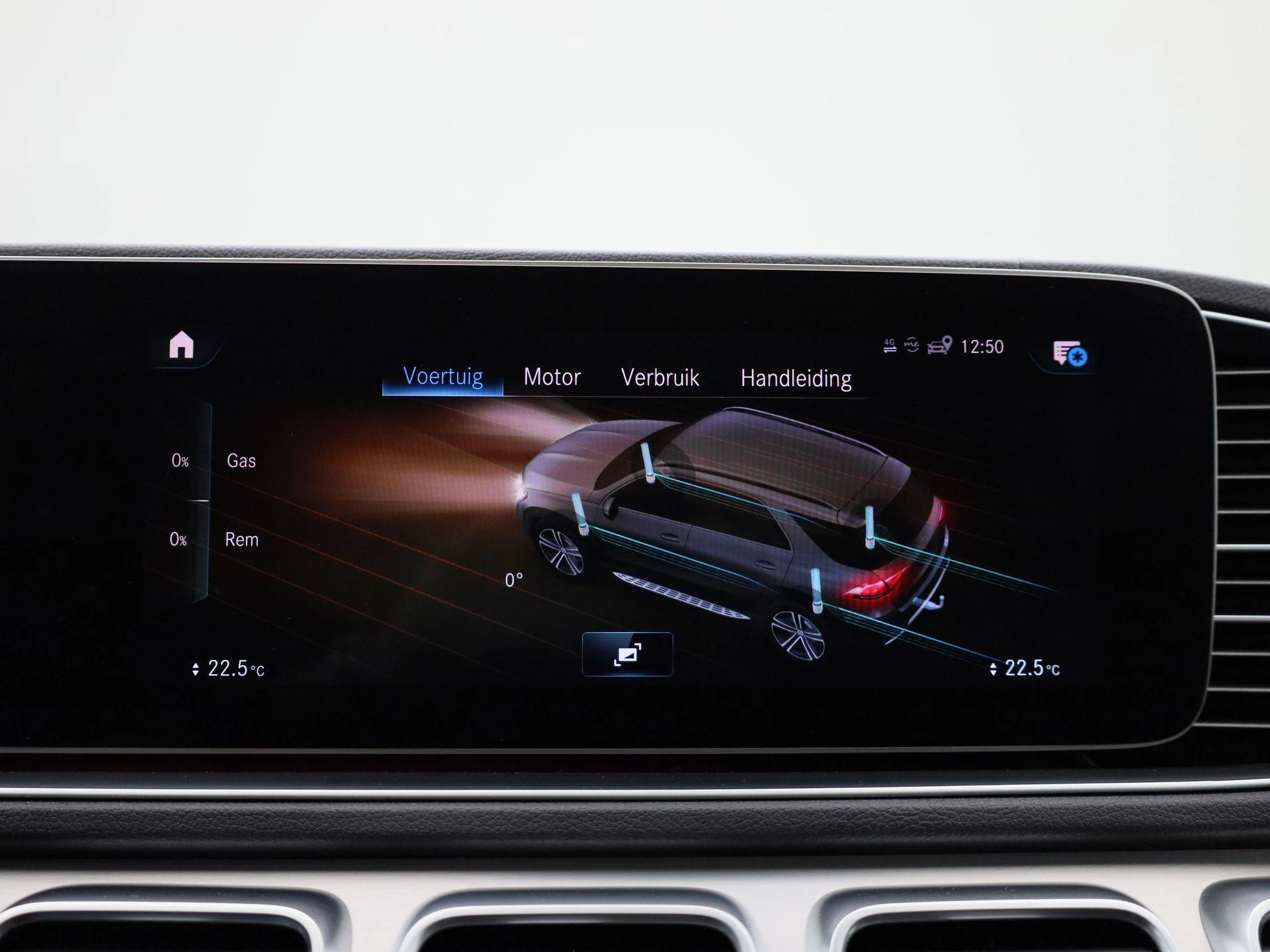 Mercedes-Benz-GLE-image-34