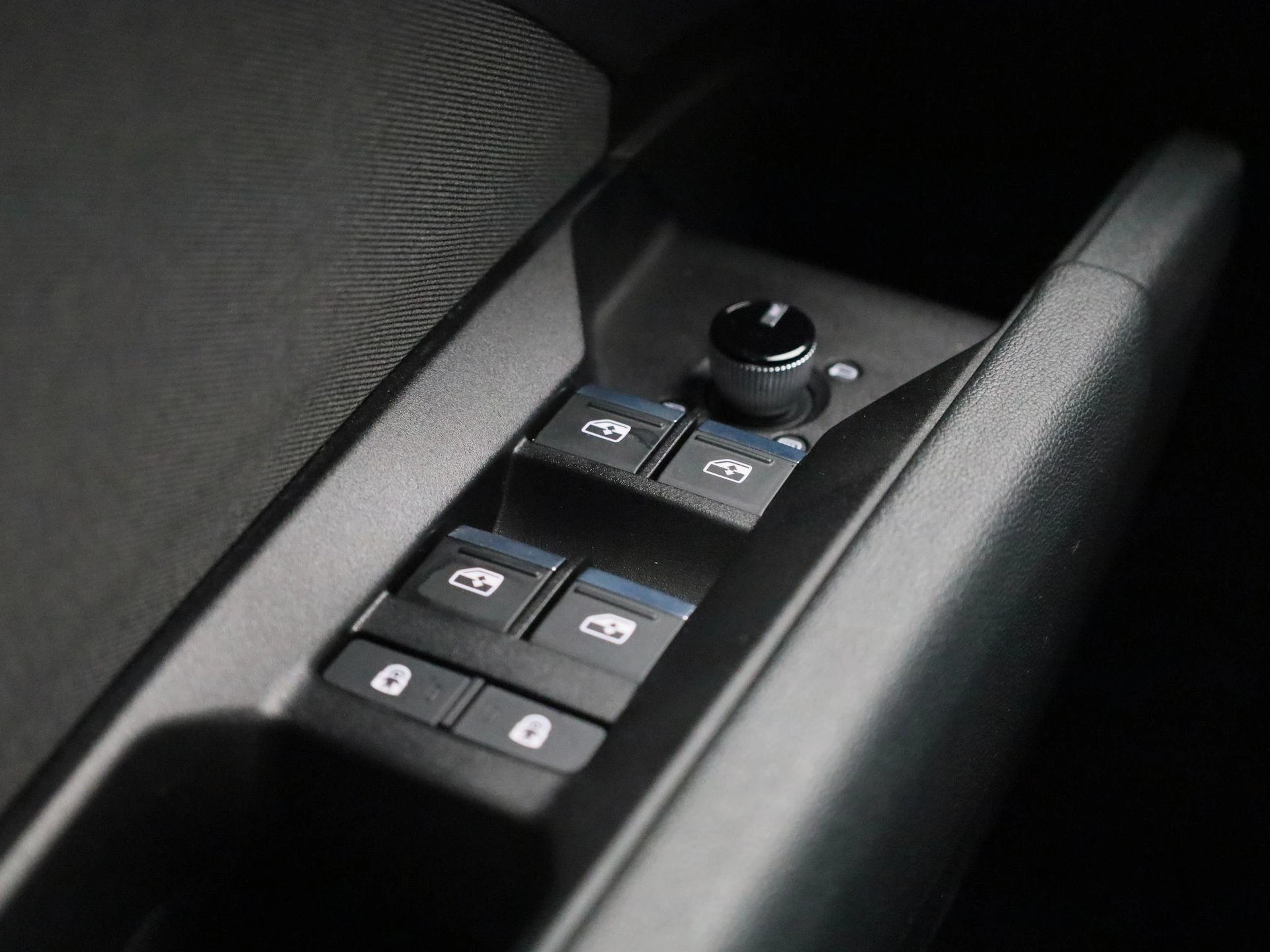 Audi-Q4 e-tron-image-33