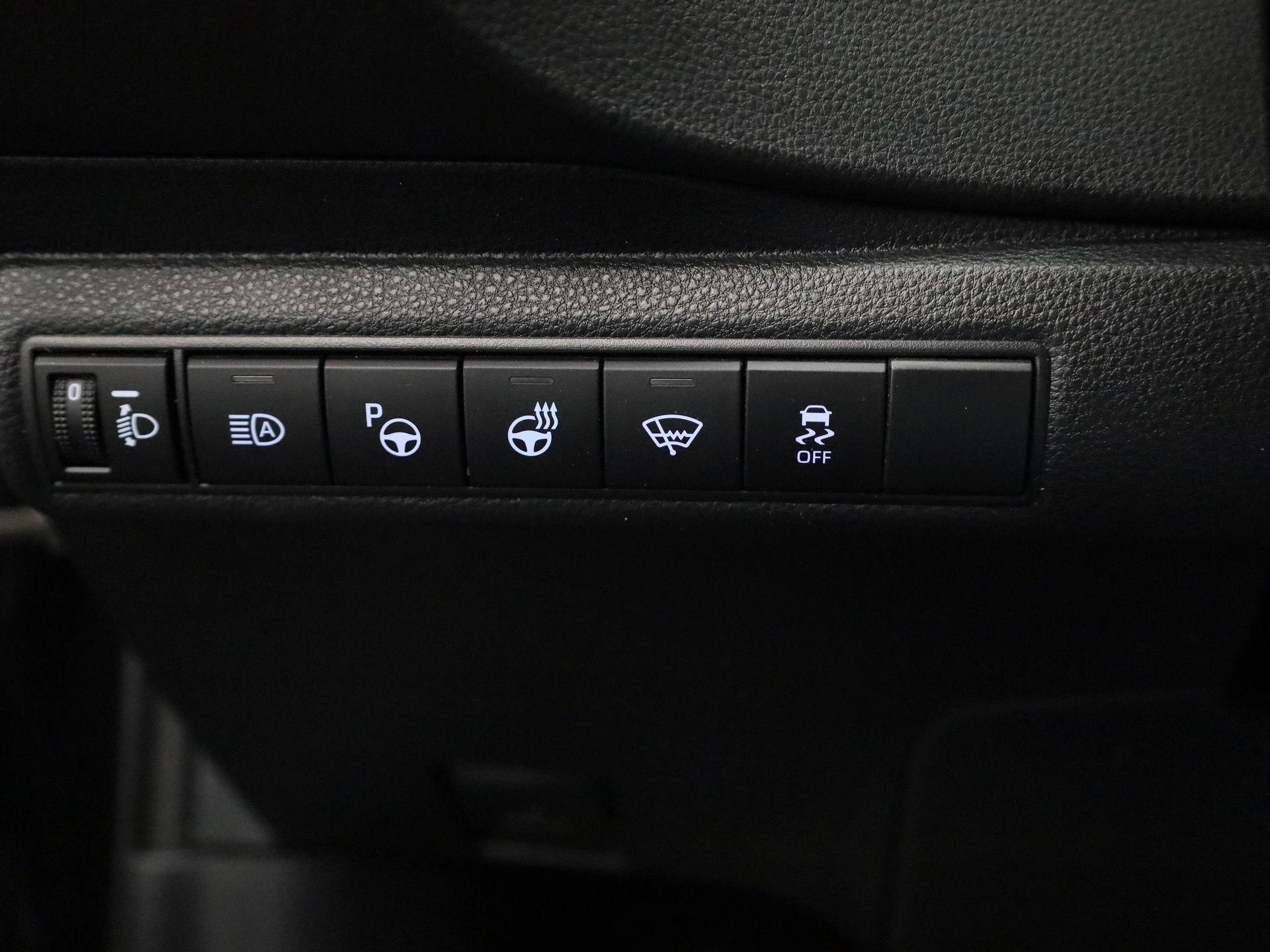 Toyota-Corolla Touring Sports-image-27