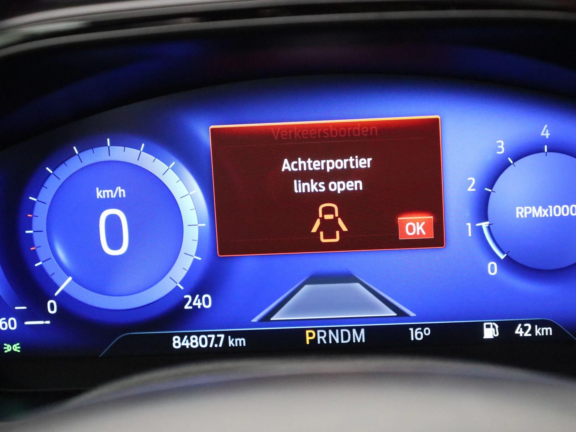 Ford Focus 1.0 EcoBoost Hybrid ST Line X