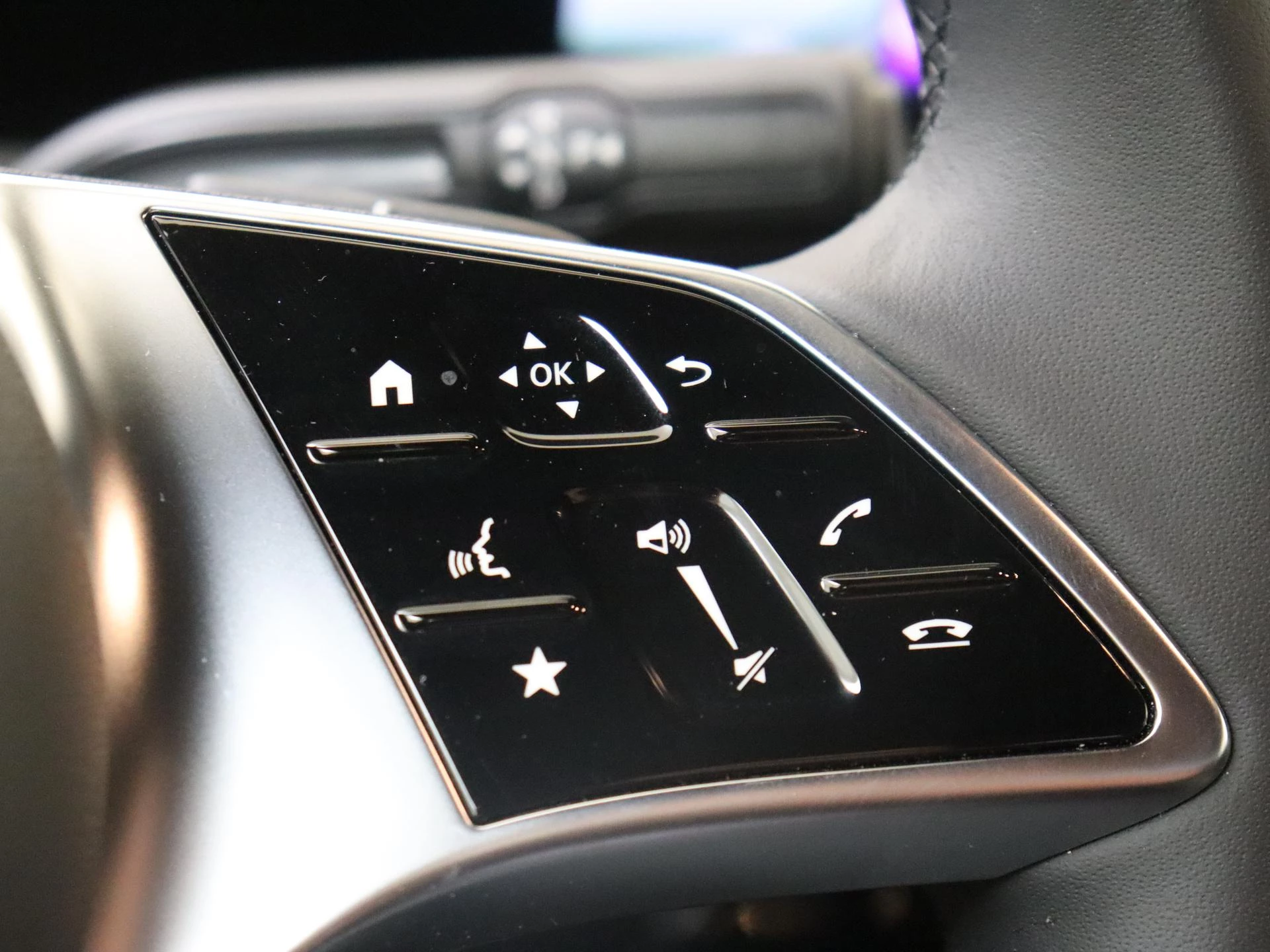 Mercedes-Benz-A-Klasse-image-13