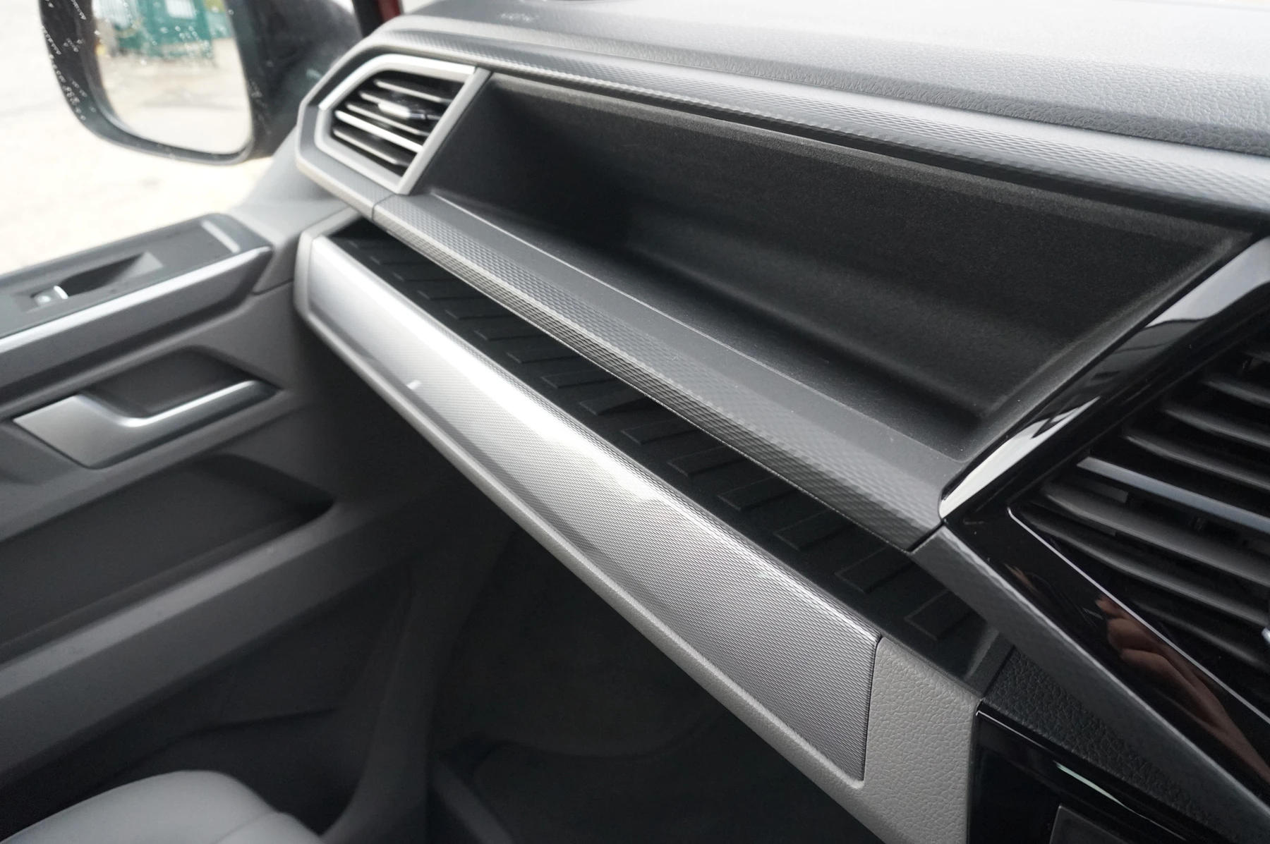 Volkswagen-California-image-17