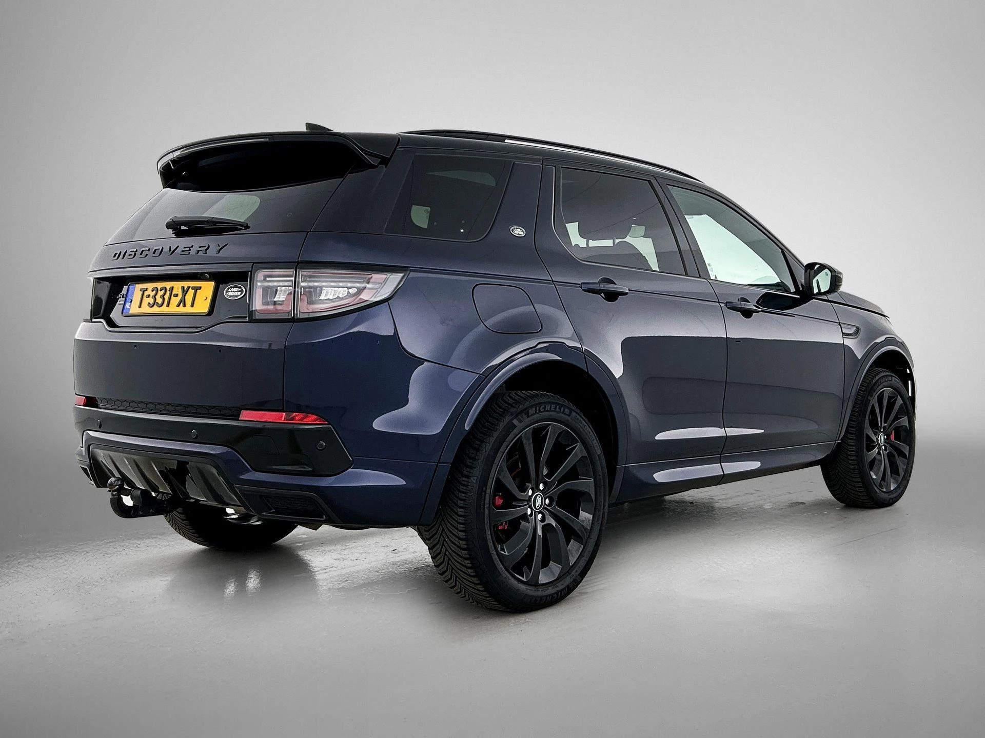 Land Rover-Discovery Sport-image-3