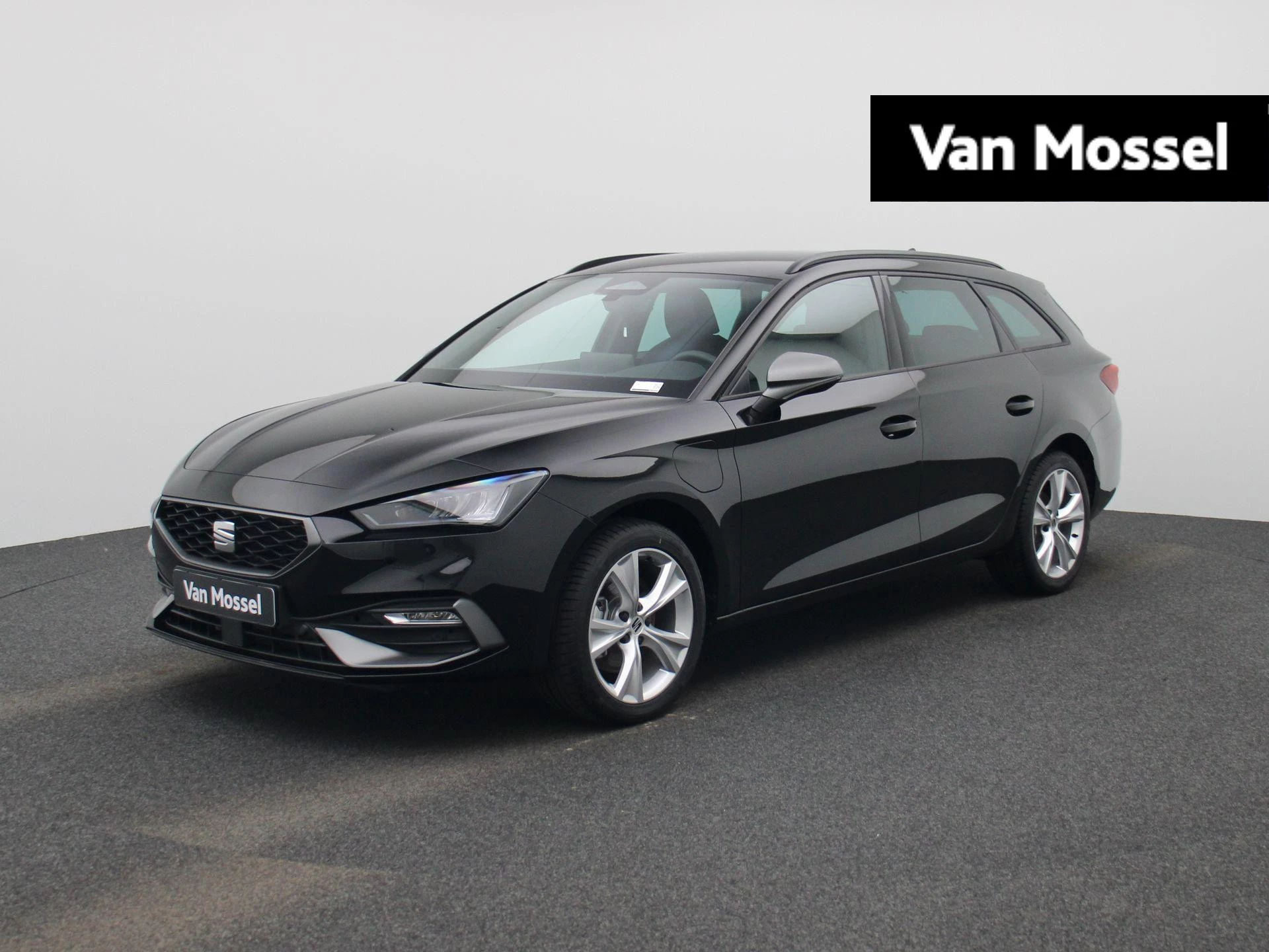 SEAT-Leon-image-0