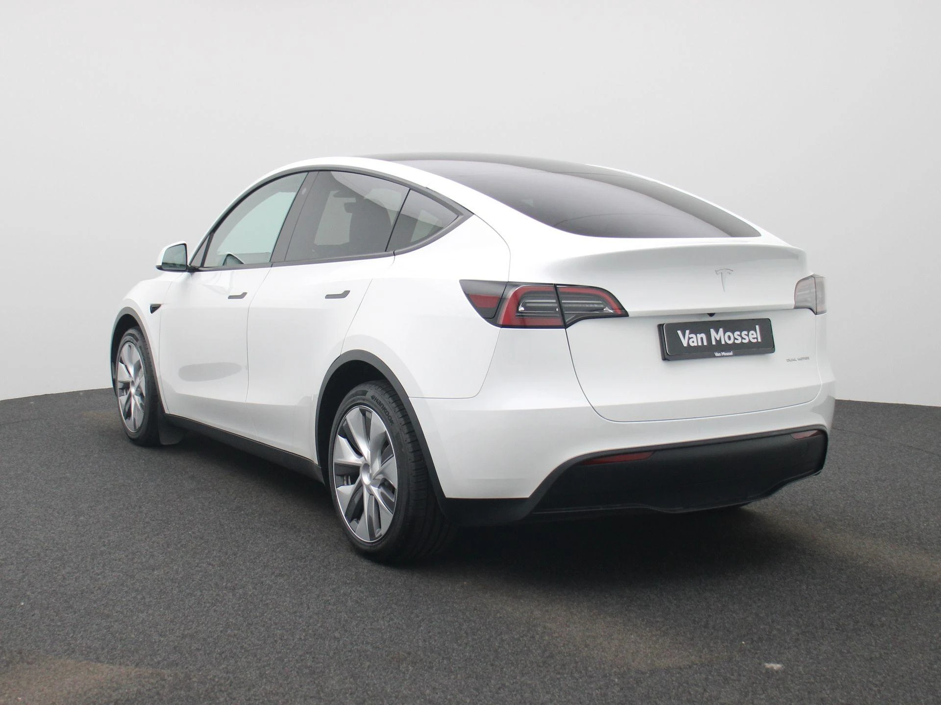 Tesla Model Y Long Range Dual Motor AWD
