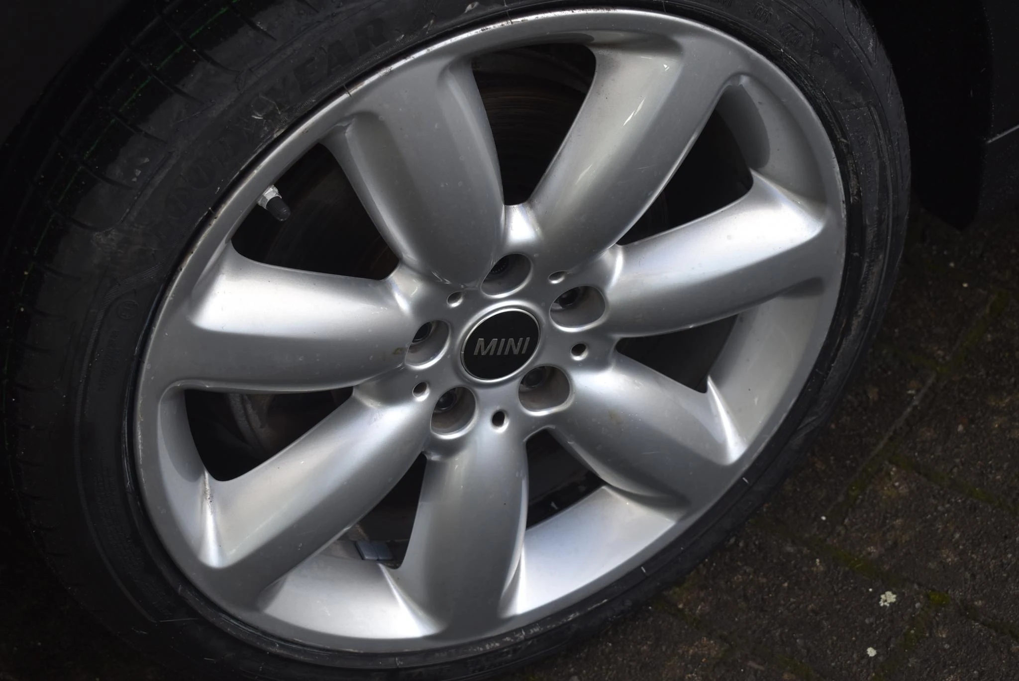 MINI-Clubman-image-12