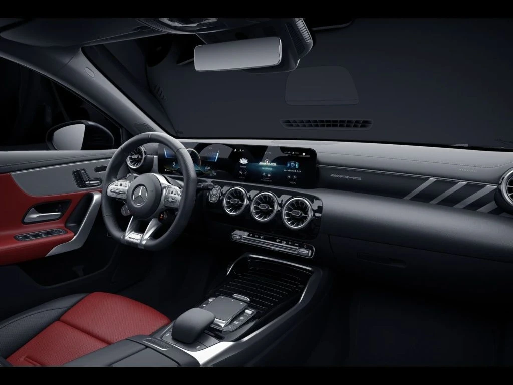 Mercedes-AMG-A-Klasse 35-image-11