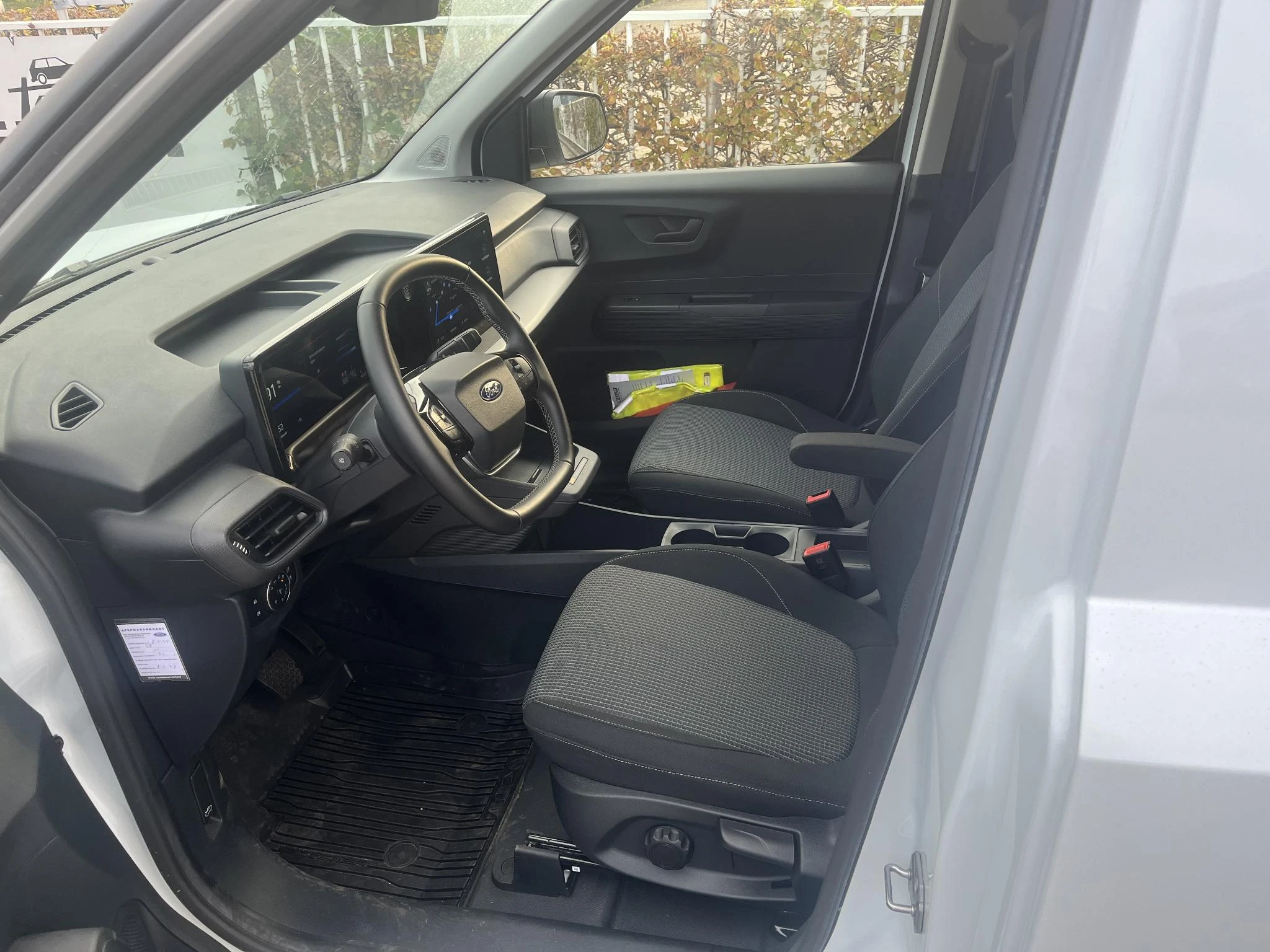 Ford-E-Transit-image-7