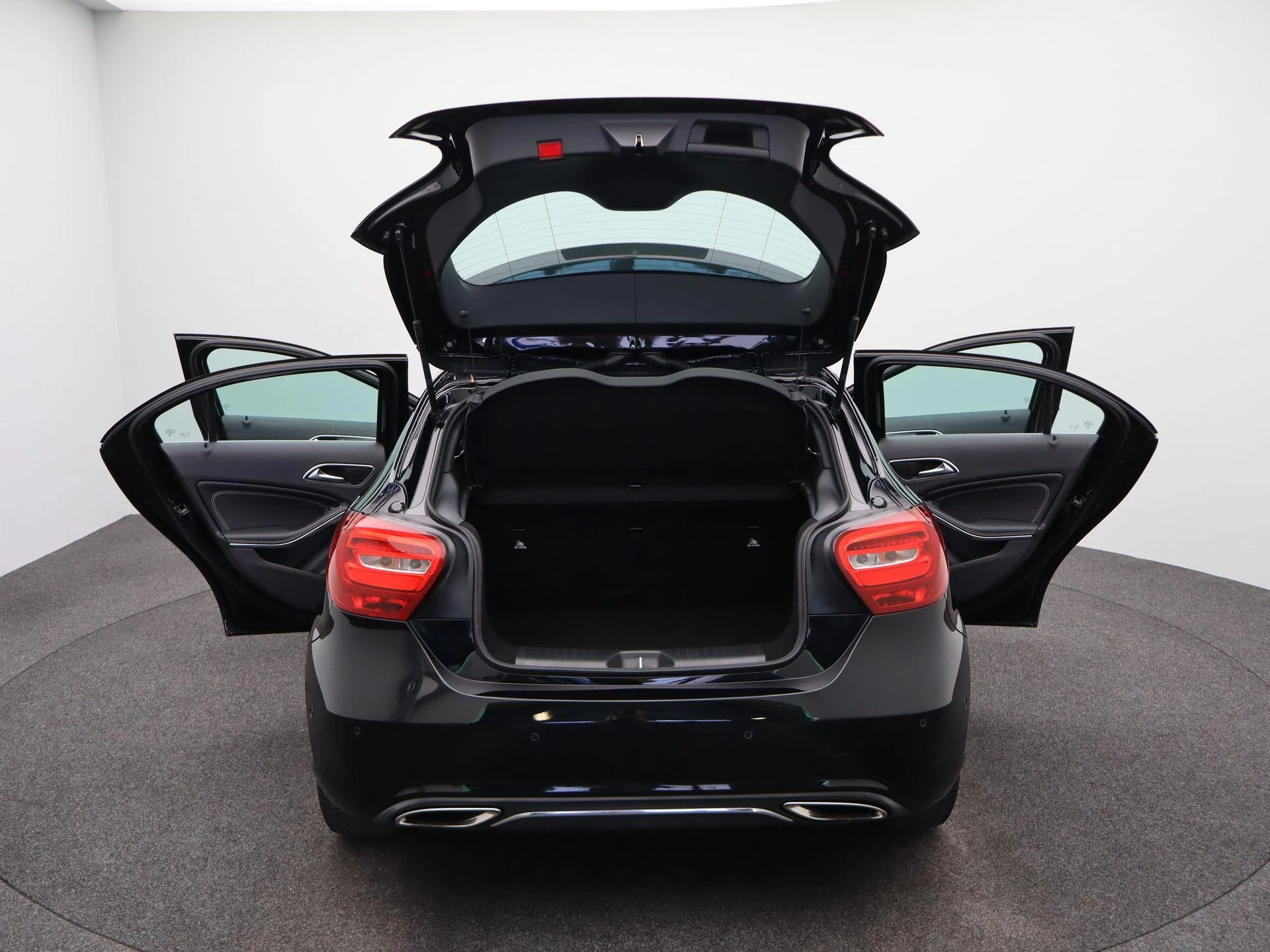 Mercedes-Benz-A-Klasse-image-12