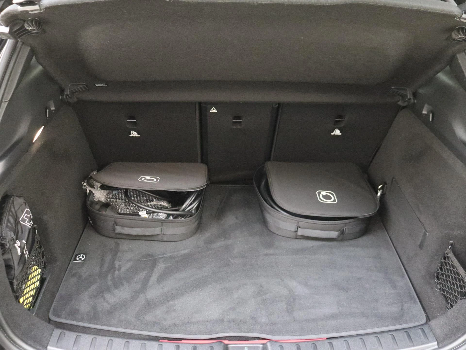 Mercedes-Benz-GLA-image-33