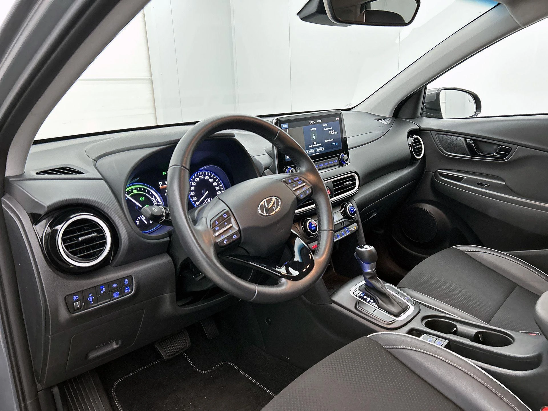 Hyundai-Kona-image-18