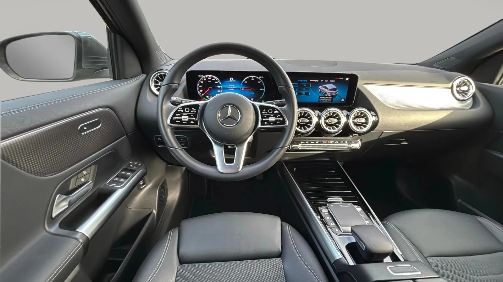 Mercedes-Benz-EQA-image-12