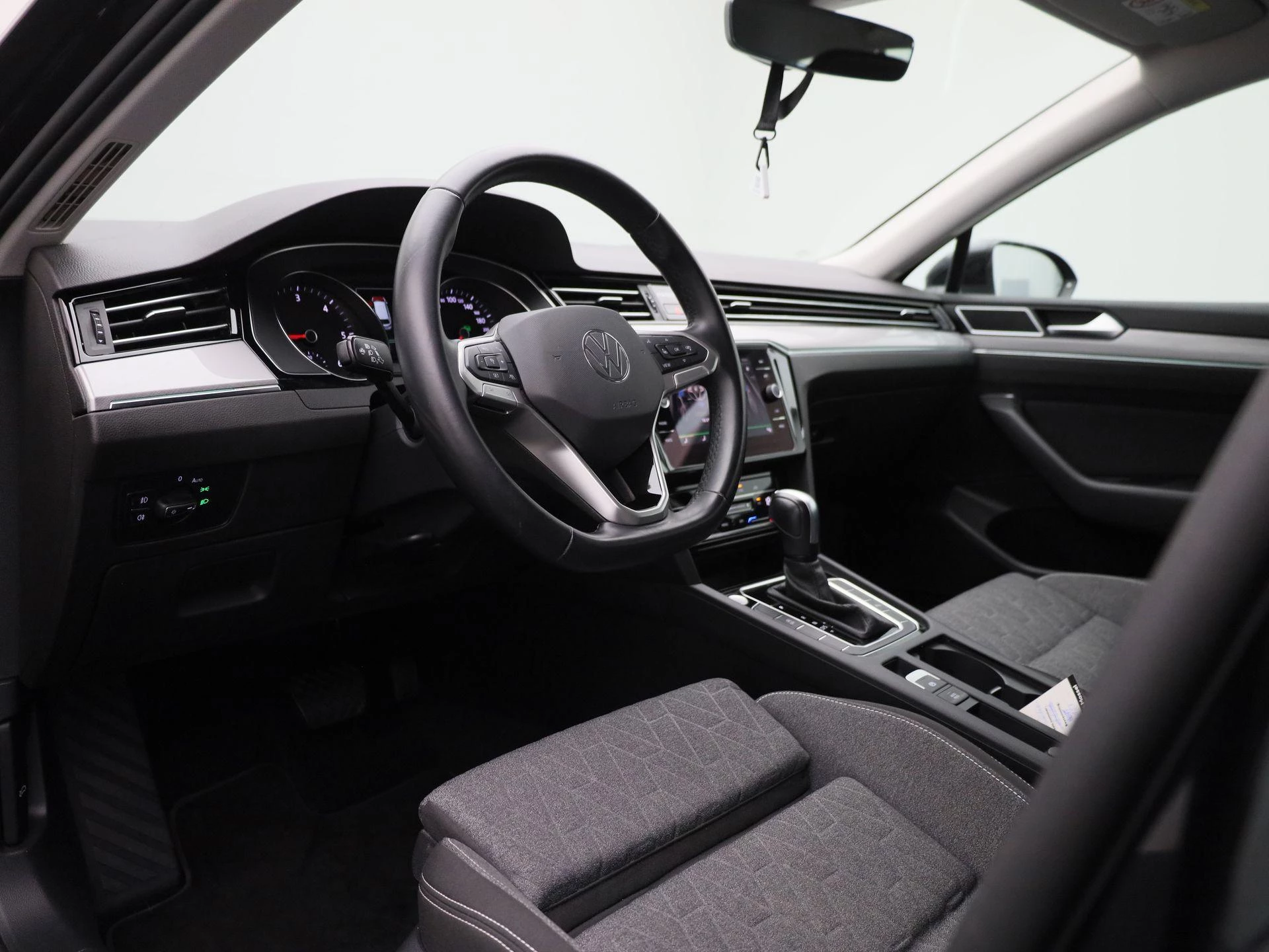 Volkswagen Passat Variant 1.6 TDI Elegance Business R
