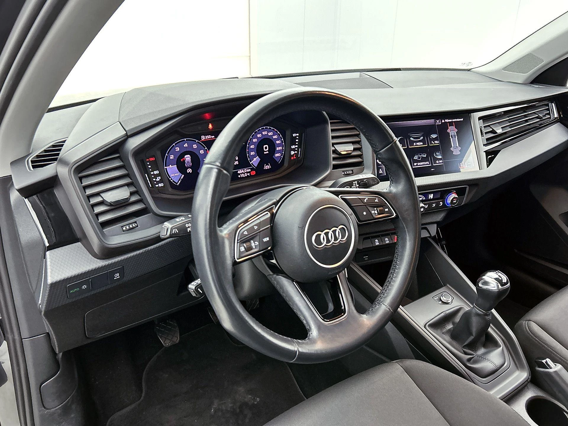 Audi-A1 Sportback-image-8