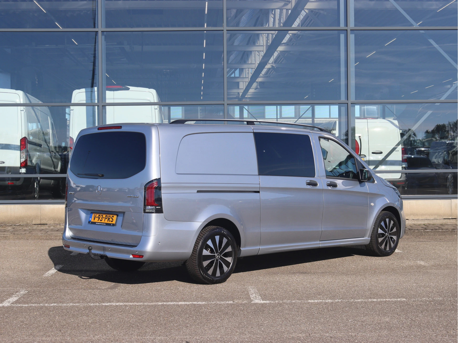 Mercedes-Benz-Vito-image-1