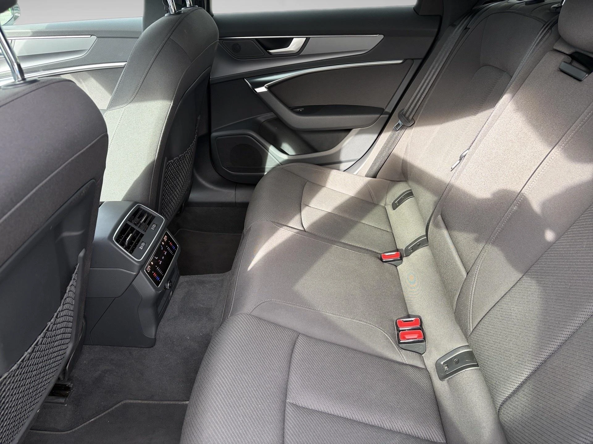Audi-A6-image-10