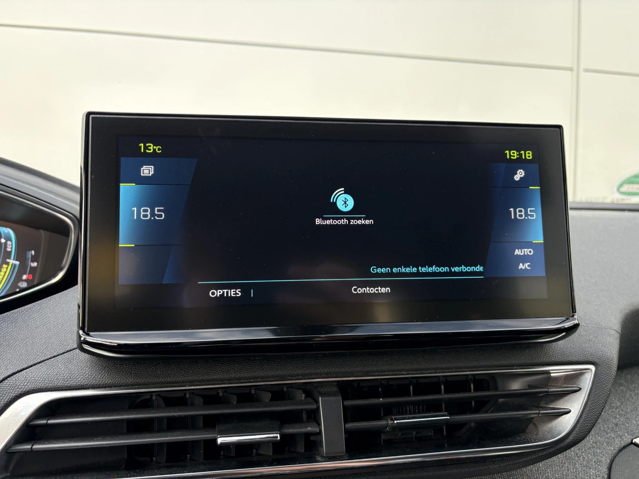 Peugeot-3008-image-17
