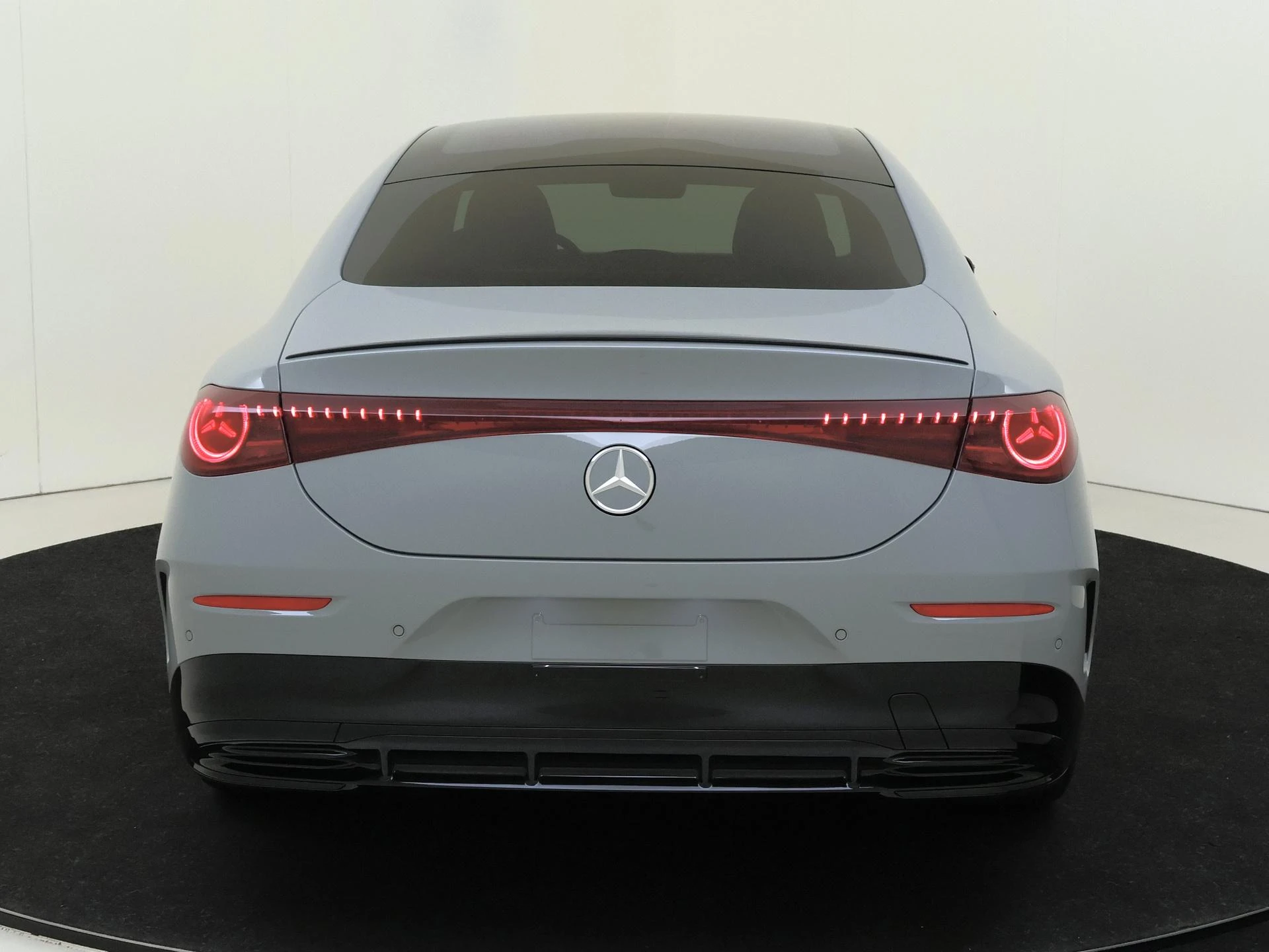 Mercedes-Benz-CLA-image-6