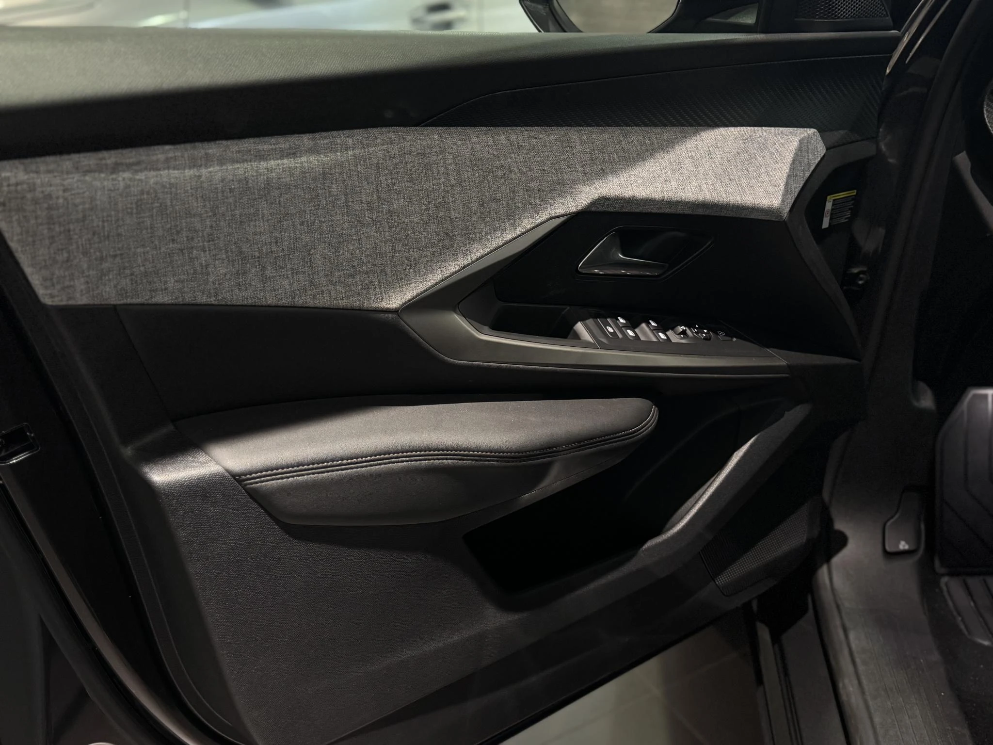 Peugeot-5008-image-25
