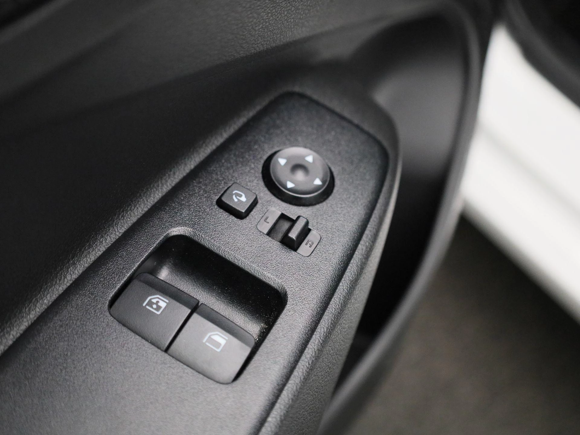 Hyundai-i10-image-25