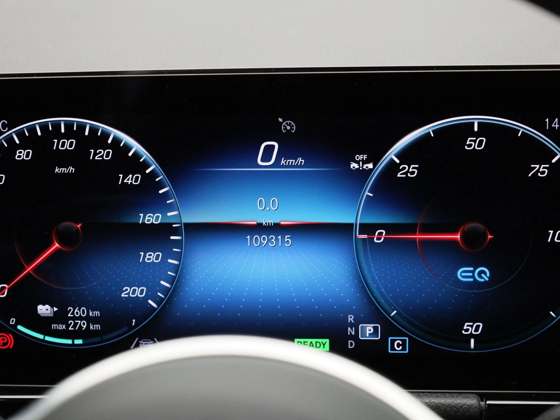 Mercedes-Benz-EQA-image-7
