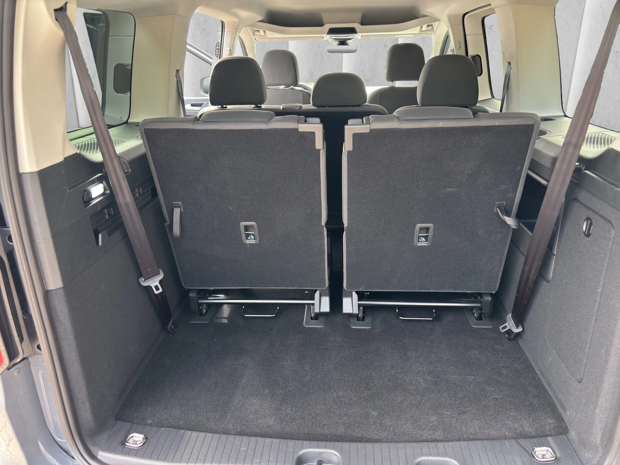 Ford Tourneo Connect Grand Titanium Aut.*AHK*ACC*KAM*NAVI*SHZ