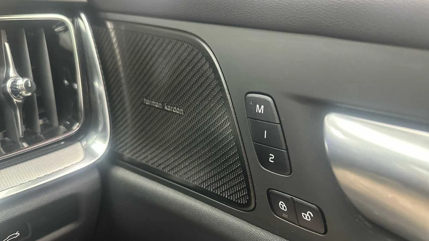 Volvo-V60-image-30