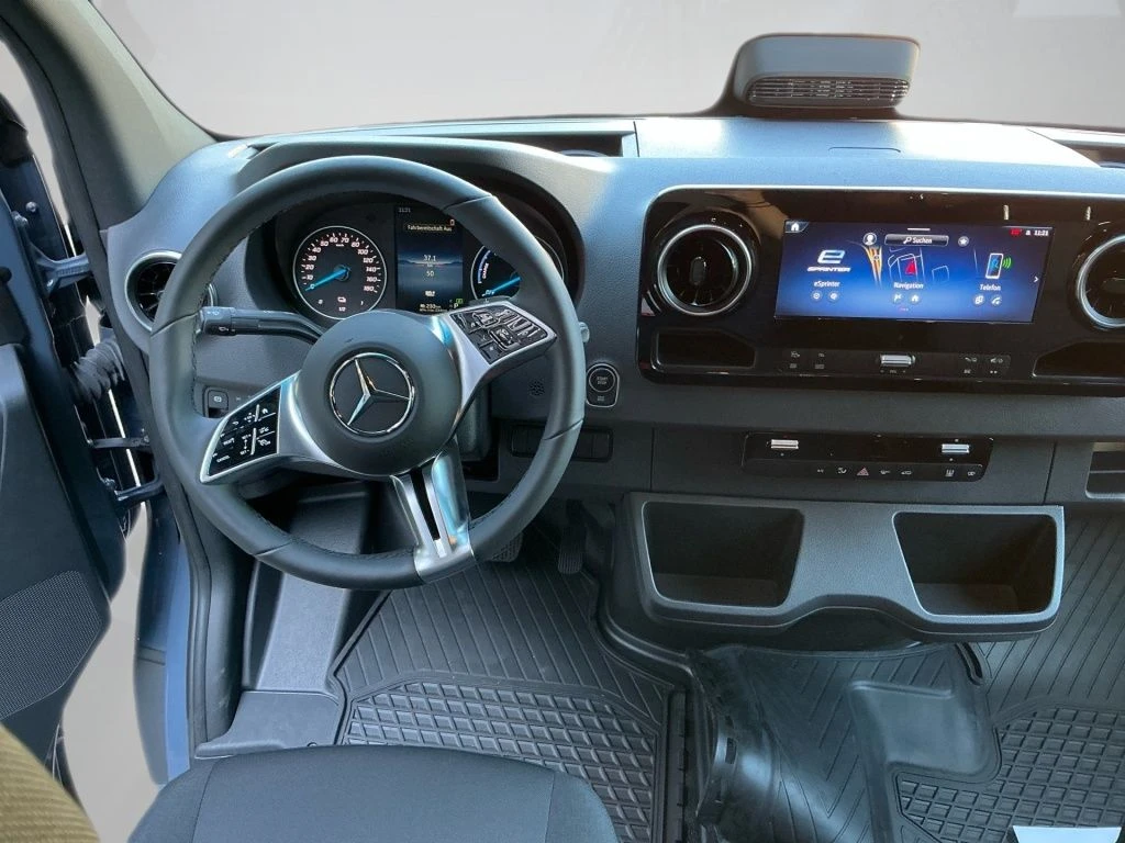 Mercedes-Benz-eSprinter 314-image-12