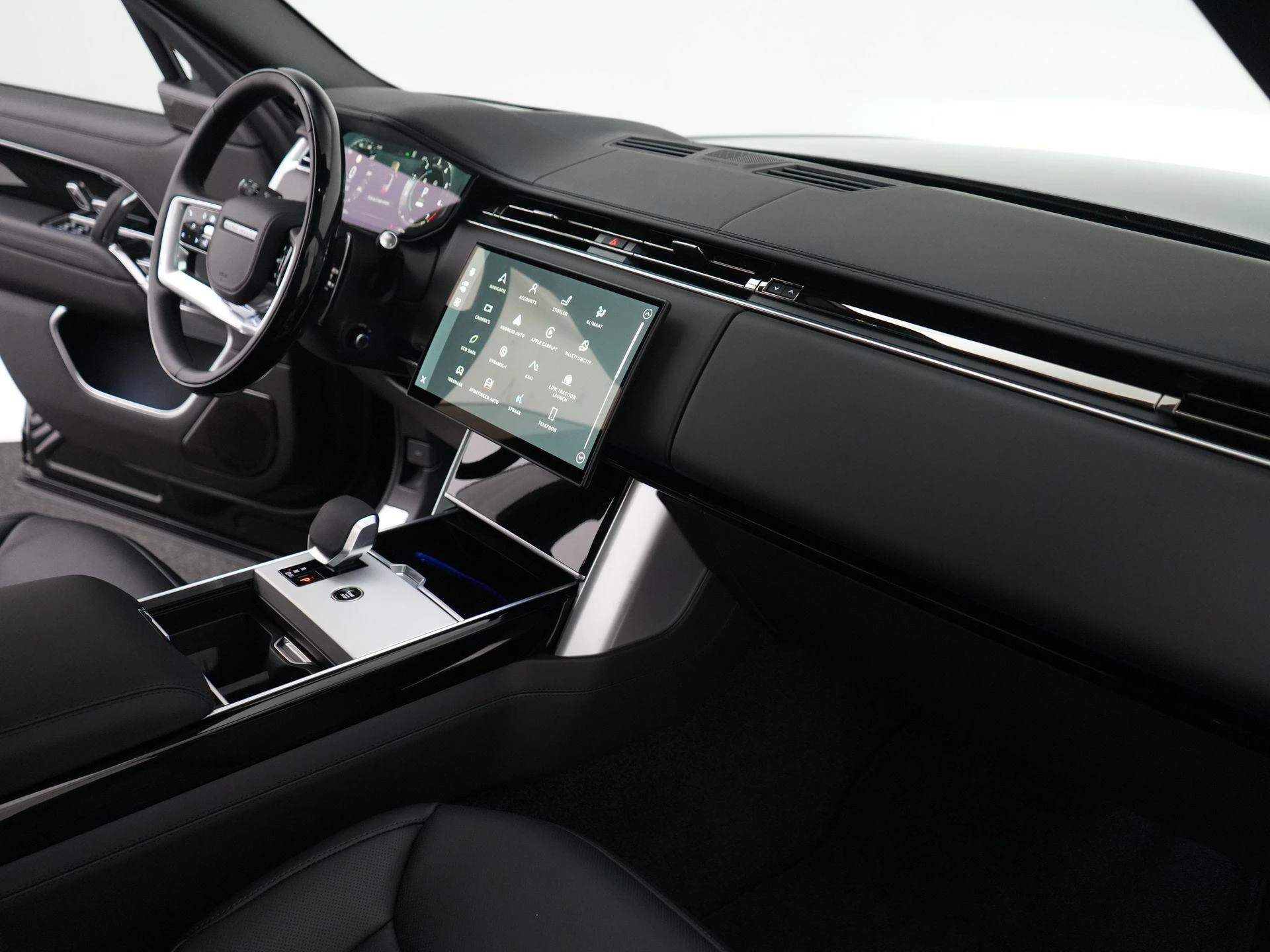 Land Rover-Range Rover-image-51