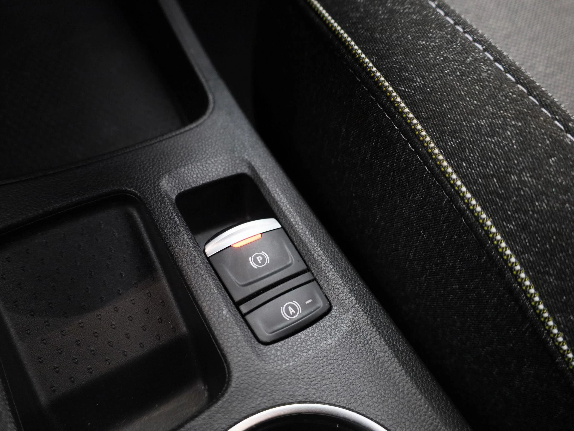Renault-Captur-image-27