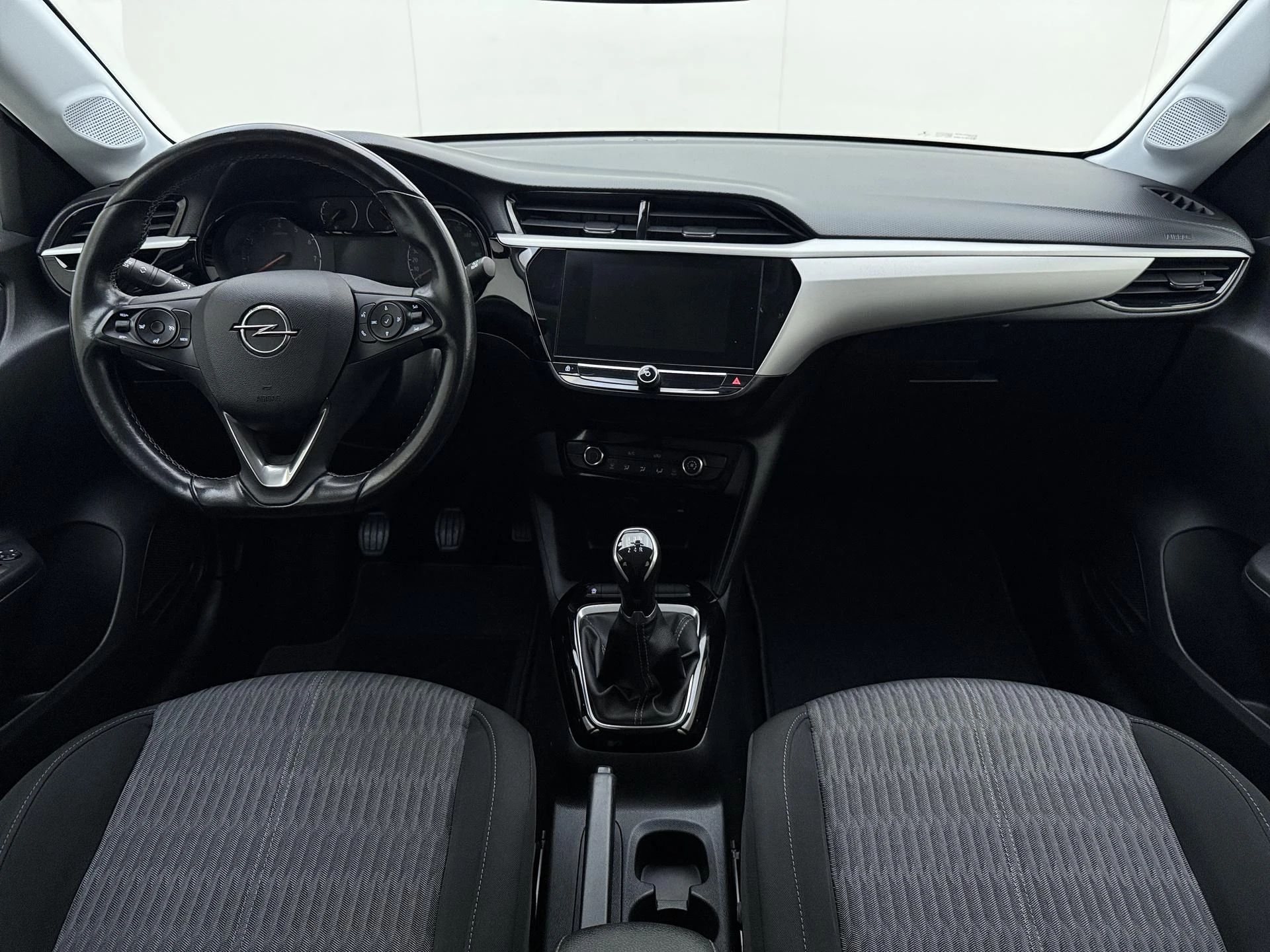 Opel-Corsa-image-20