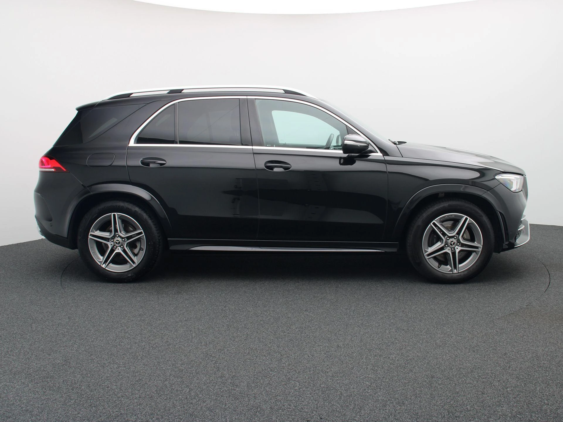 Mercedes-Benz-GLE-image-5