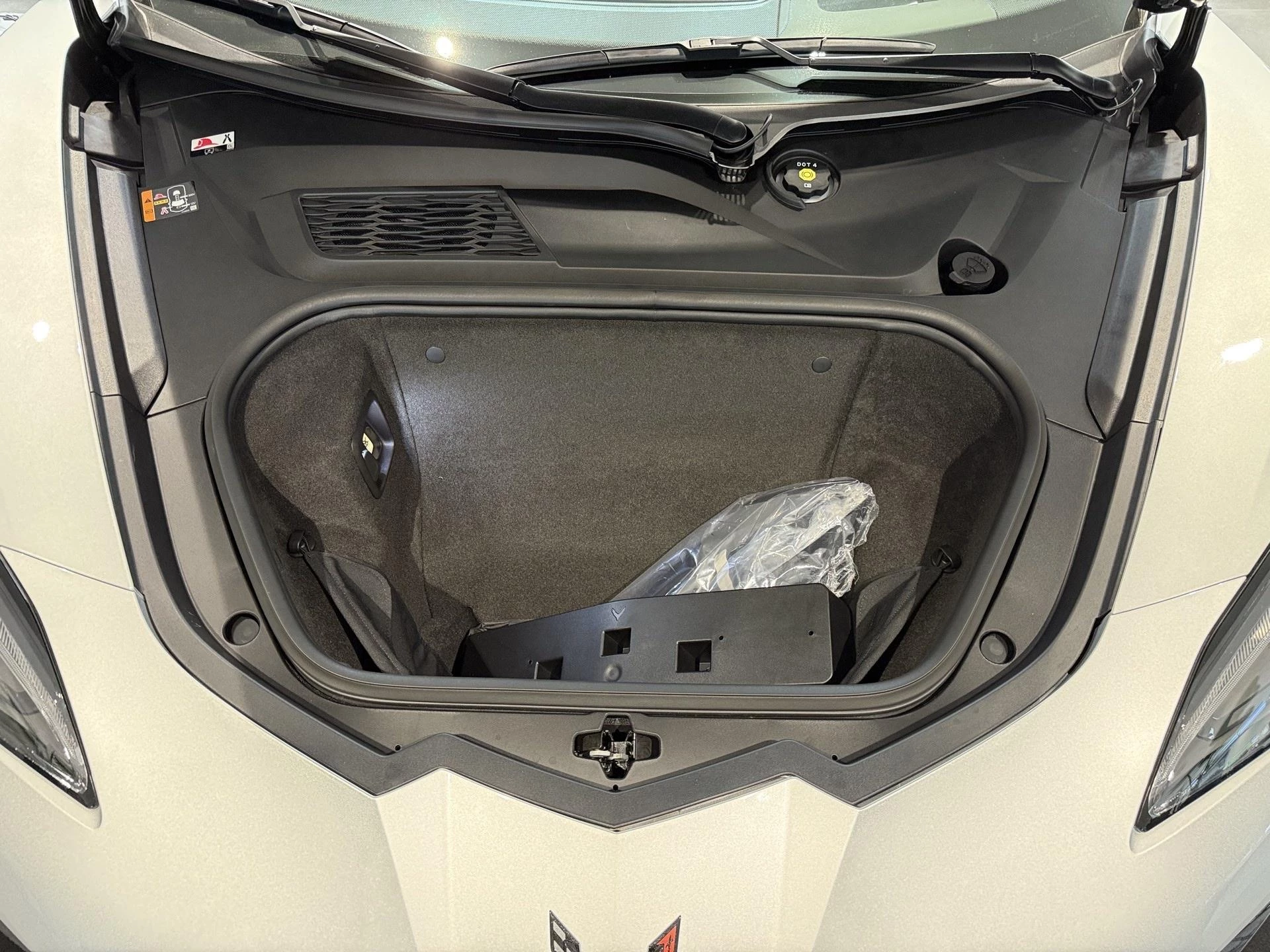 Chevrolet-Corvette-image-11