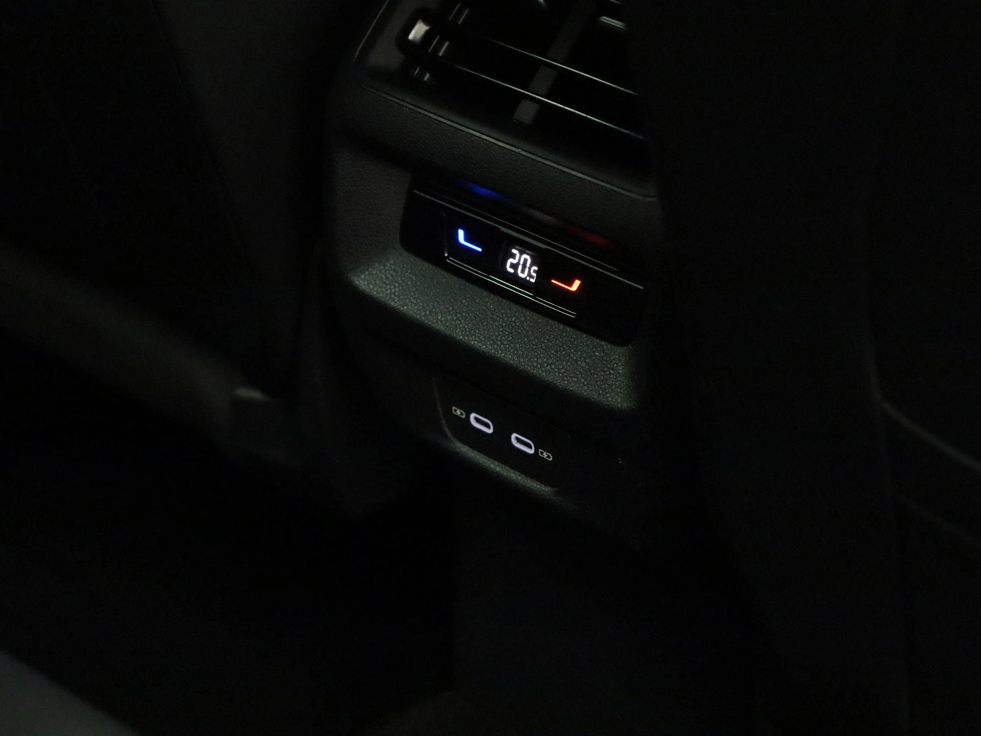 Volkswagen-Tayron-image-40