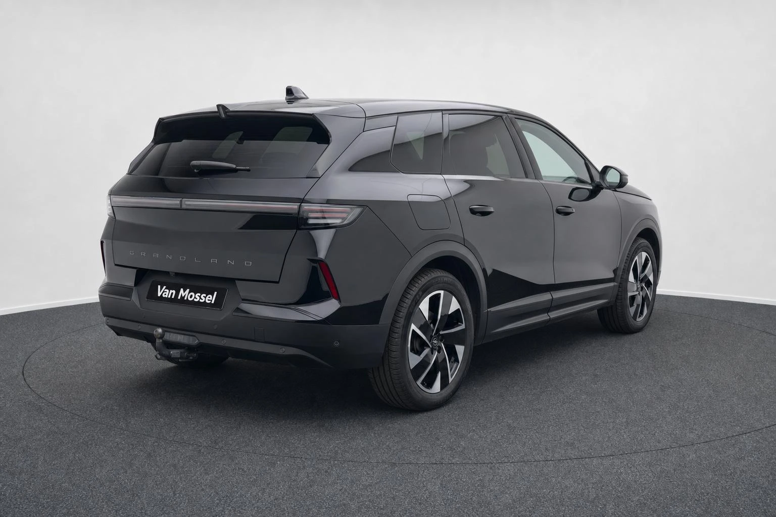 Opel-Grandland-image-3
