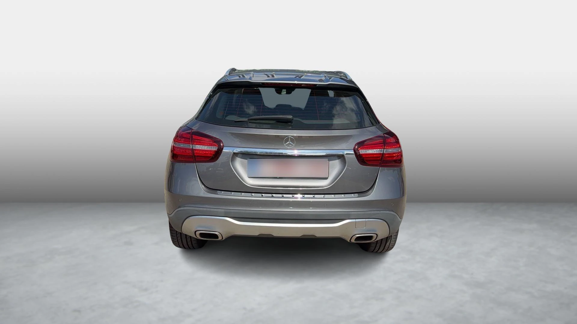 Mercedes-Benz-GLA-image-2