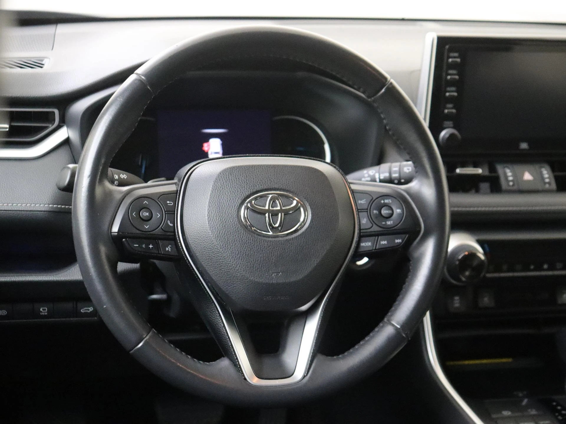 Toyota-RAV4-image-9