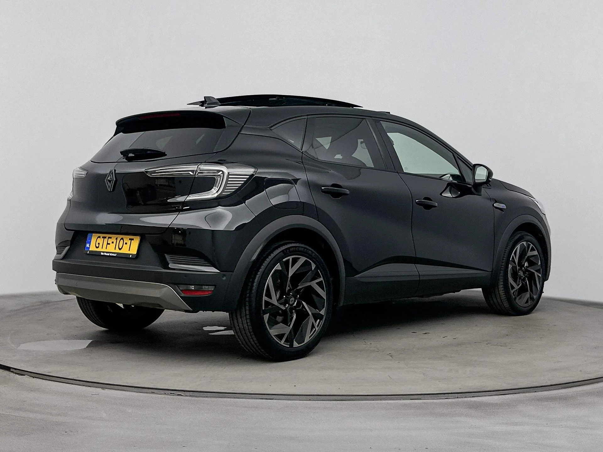 Renault-Captur-image-3