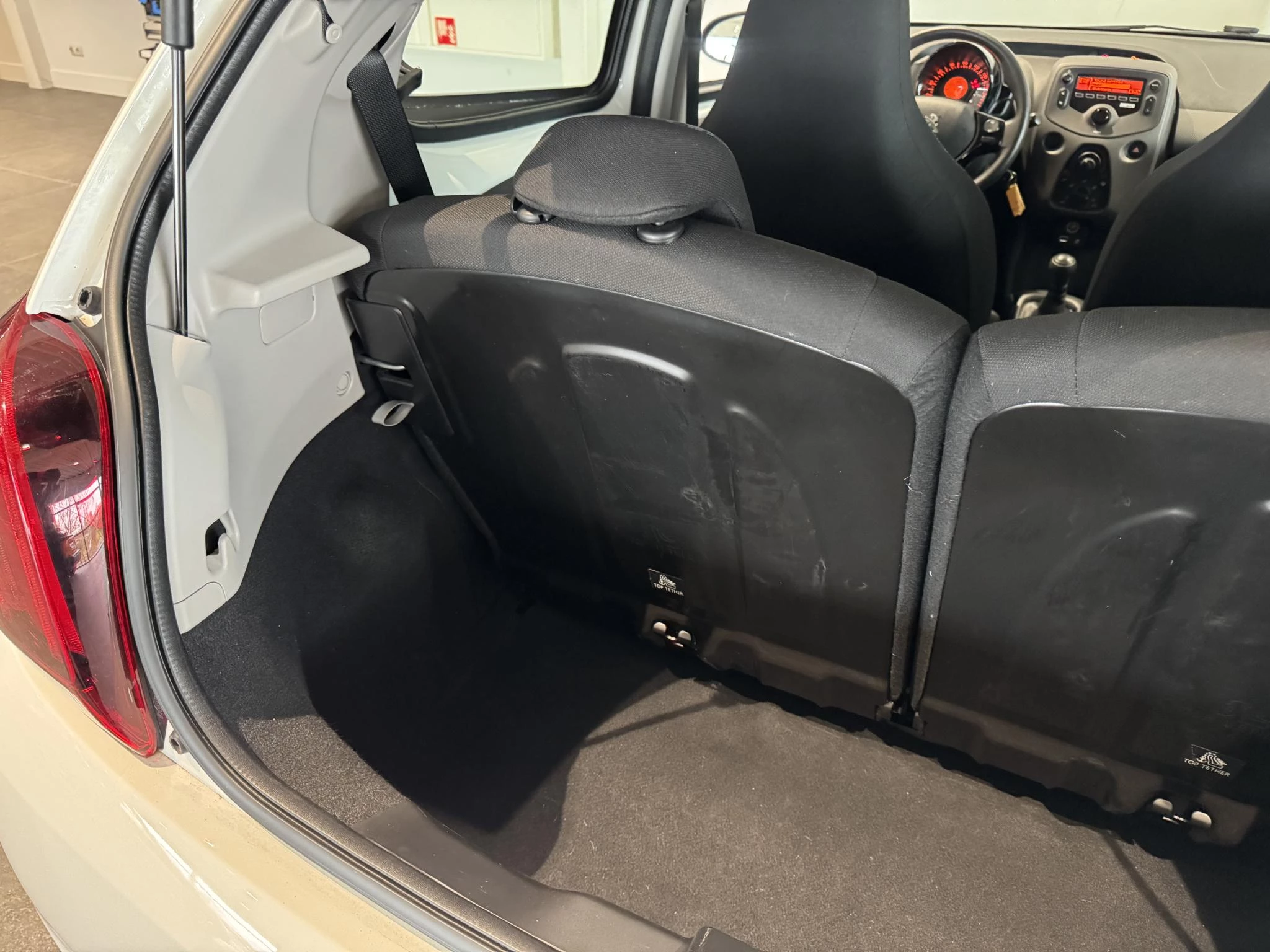 Peugeot-108-image-23