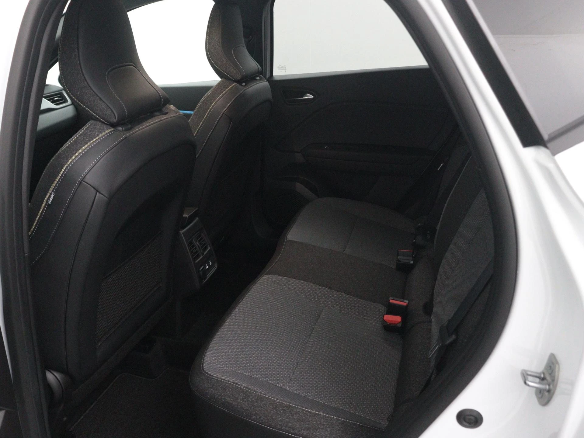 Renault-Captur-image-15